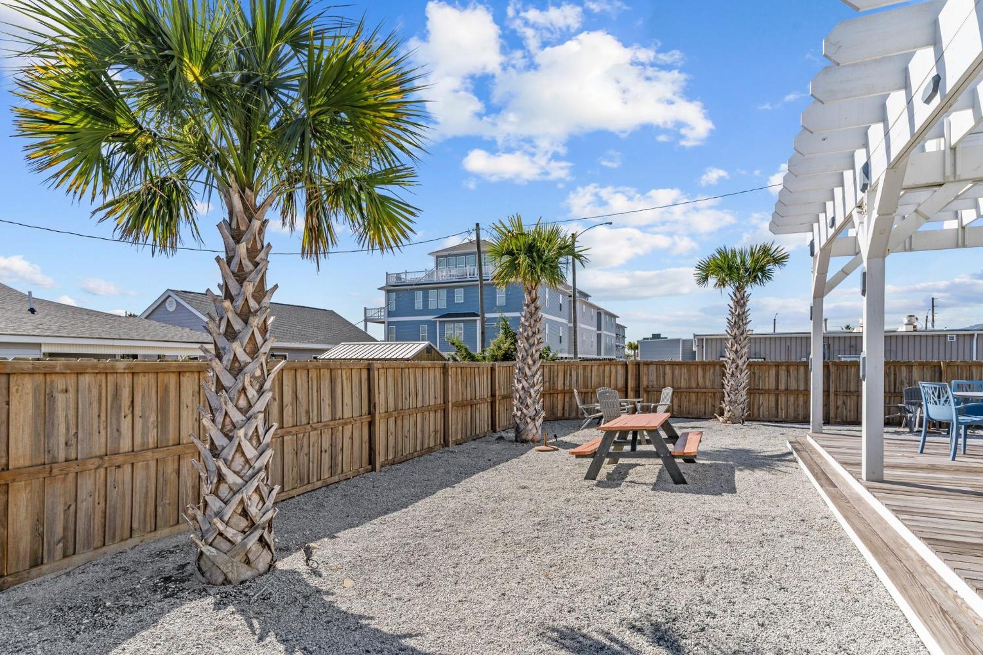 Loggerhead Inn And Suites Surf City Exterior foto